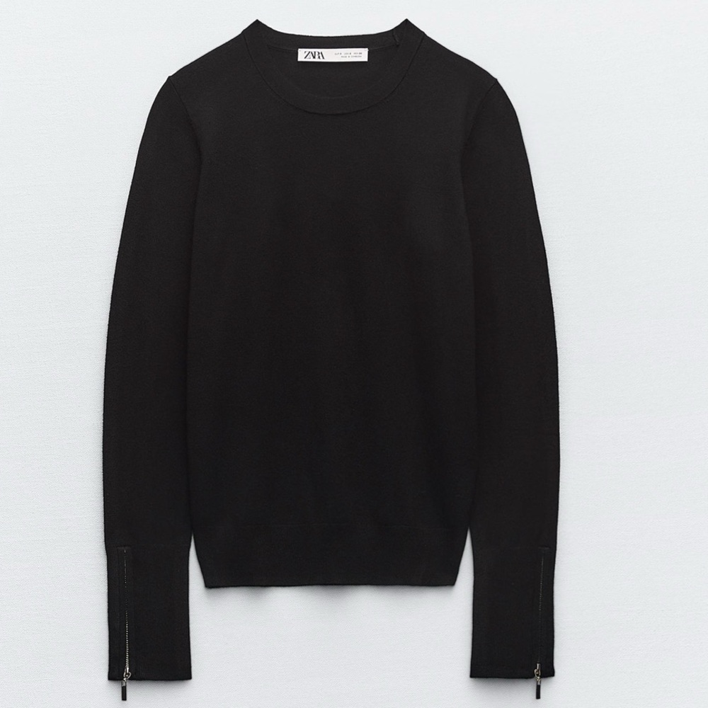 ZARA Crewneck Sweater - Black - Small